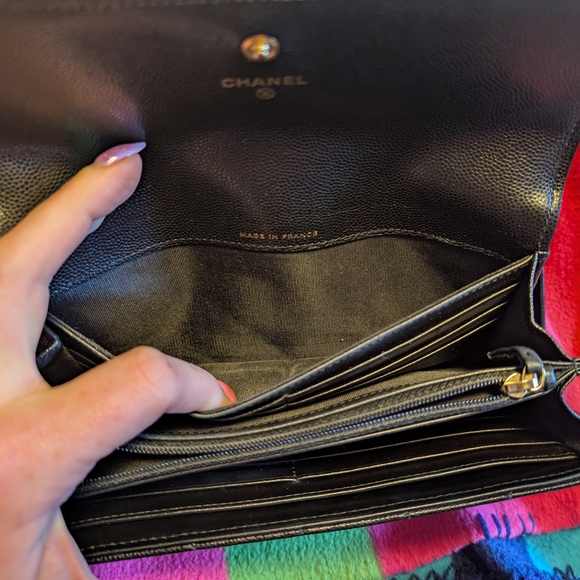 Chanel Black Quilted Wallet - Picture 14 of 15
